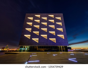 Manama, Bahrain Bay, Bahrain - March 19, 2019: Arcapita Mosque In Bahrain Bay, Modern Architecture Mosque.