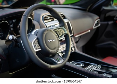 Jaguar Suv Images Stock Photos Vectors Shutterstock