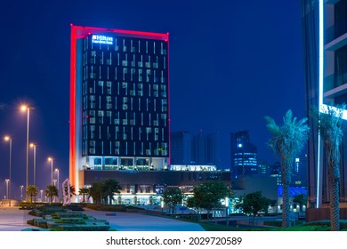 Manama, Kingdom Of Bahrain- August 21th 2021 : Night View Of Hilton Hotel In Manama Kingdom Of Bahrain