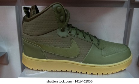 mens nike winter boots