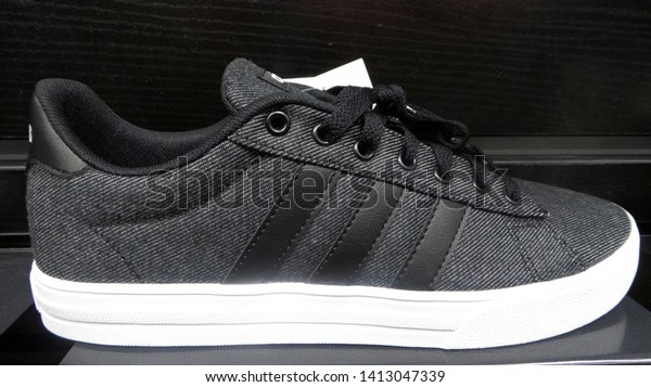 adidas daily canvas