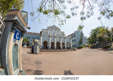 MANGALORE, INDIA - 12 March 2022 : Building Of St. Aloysius Chapel In Old Rome Style, Build In 1878 By Jesuits On 12 March 2022. With Population Of 500,000, Mangalore Is Chief Port City Of Karnataka S