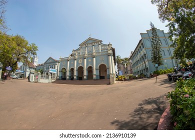 MANGALORE, INDIA - 12 March 2022 : Building Of St. Aloysius Chapel In Old Rome Style, Build In 1878 By Jesuits On 12 March 2022. With Population Of 500,000, Mangalore Is Chief Port City Of Karnataka S