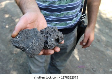 Manganese Ore In The Hands