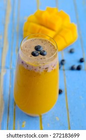 Mango Blueberry Smoothie