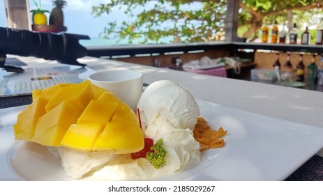 Mango sticky rice is the most delicious Thai dessert and the most popular in the world right now - Shutterstock ID 2185029267