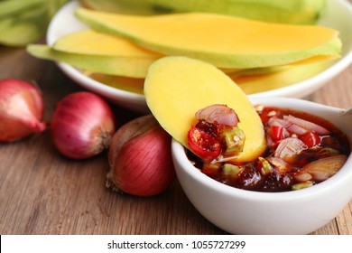 Mango And Sweet Fish Sauce