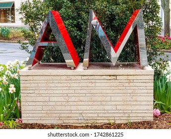 MANHASSET, NEW YORK - APRIL 18, 2020: Americana Manhasset Signage. Americana Manhasset Is An Upscale, Open-air Shopping Center Located In  New York's Suburb