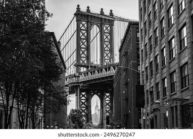 manhattan bridge in new york. architecture of historic bridge in manhattan. bridge connecting Lower Manhattan at Canal Street with Downtown Brooklyn. new york urban architecture. Manhattan connection