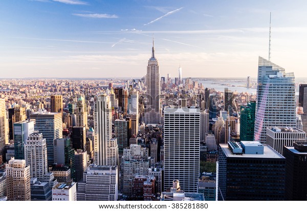 マンハッタンの高層ビルの街並み ニューヨーク市 トップビュー の写真素材 今すぐ編集
