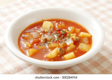 Manhattan Clam Chowder
