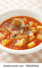 Manhattan Clam Chowder
