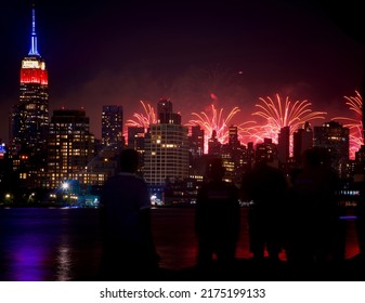 Manhattan, NY - 07.04.2022 - Forth Of July Fireworks In NYC - Captured In Hoboken, NJ