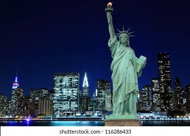 4,879 Statue of liberty night Images, Stock Photos & Vectors | Shutterstock