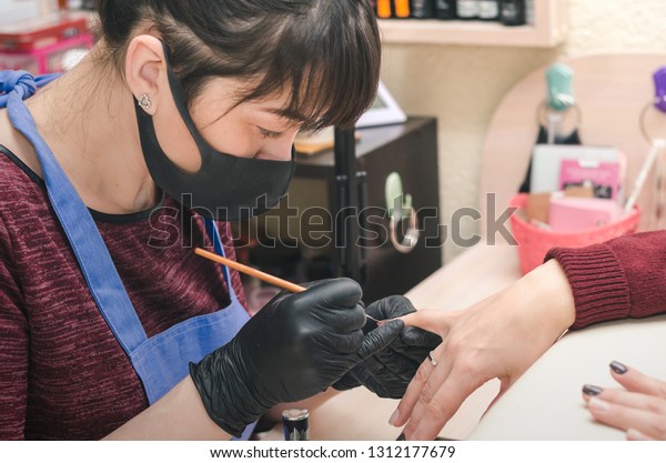 black nail tech gloves