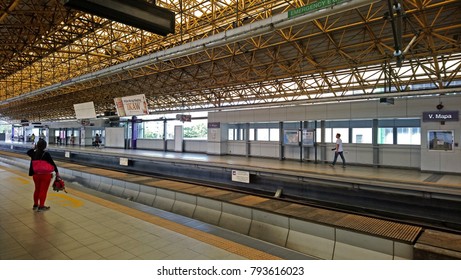 MANILA, PH - DEC. 29: Light Rail Transit (LRT) Line 2 V. Mapa Station Platform On December 29, 2017 In Manila, Philippines. Light Rail Transit System Line 2, Is A Rapid Transit Line In Metro Manila.