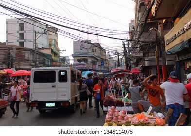 1,428 Philippine street vendors Images, Stock Photos & Vectors
