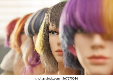 Mannequin Head Wearing A Hair Coloring Wig/ Hair Coloring Wig/Beautiful Hair Dye