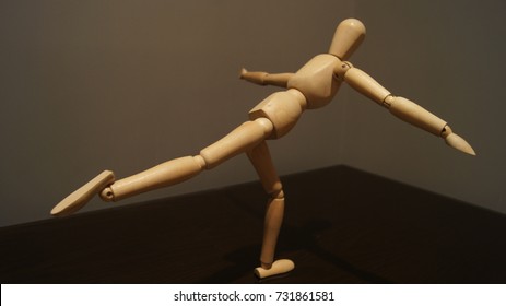 mannequin wooden man playing yoka