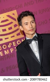 Manny Jacinto Attends 19th Annual Unforgettable Gala At The Beverly Hilton, Beverly Hills, CA On December 11, 2021