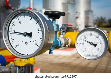 17,441 Steam pump Stock Photos, Images & Photography | Shutterstock