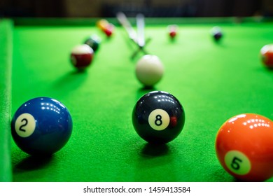 shoot pool