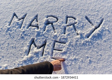 31,542 Hand marriage proposal Images, Stock Photos & Vectors | Shutterstock