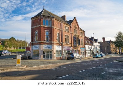 Mansfield, Nottinghamshire, UK 11 09 2022 Old Street Corner Building