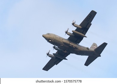 MANSFIELD, OHIO / USA – NOVEMBER, 24: An Air National Guard C-130 Hercules from the Ohio National Guard landing at Mansfield Lahm Airport