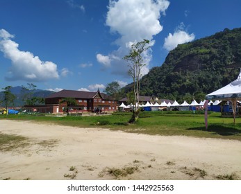 Mansion Di Lembah Harau Sumatera