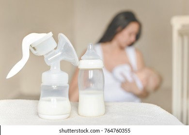 mother milk pumping bottle