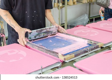 Manual Screen Printing Shirt