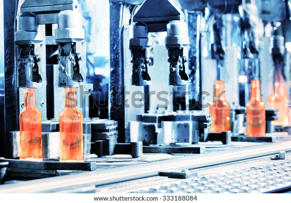 Manufacturing\
process of bottles in the glass\
factory