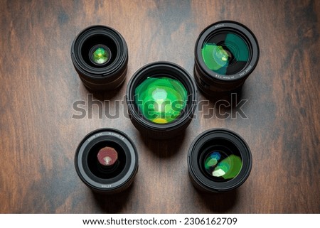 Many camera objectives on the ground