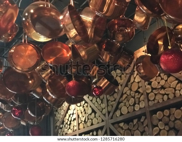 Many Copper Pans Hang Ceiling Stock Photo Edit Now 1285716280