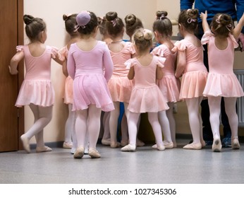 Many Kids Legs Ballerina Ballet Classes In Class