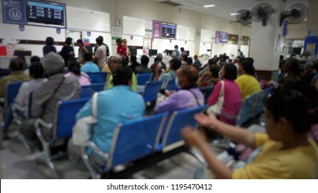 Many patients come to see the doctor and wait for the hospital service .. lens blurred