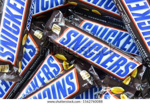 Many Snickers Chocolate Bars Stacked Close Stock Photo 1562760088 ...