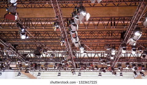 178 Rigging ceiling Images, Stock Photos & Vectors | Shutterstock