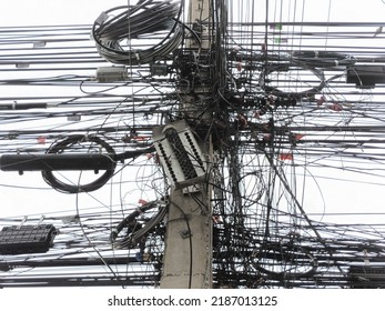 Many Wires Are Tangled Up