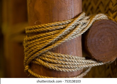 Maori Canoe Traditional Knot