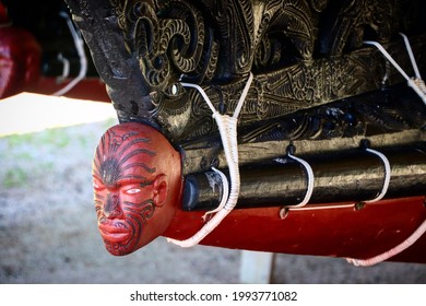 Maori Carving On War Canoe