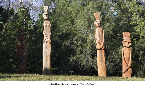 Mapuche Statue, Temuco.