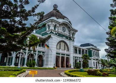 Maputo Central Train Station, Railway Station also known as CFM , Mozambique. Top things to do in Maputo.Voted among top 10 most beautiful train stations in the world. Statue near Maputo train station