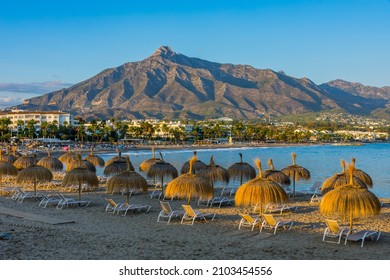 Marbella Puerto Banús Beach, The Most Glamorous Beach In Costa Del Sol