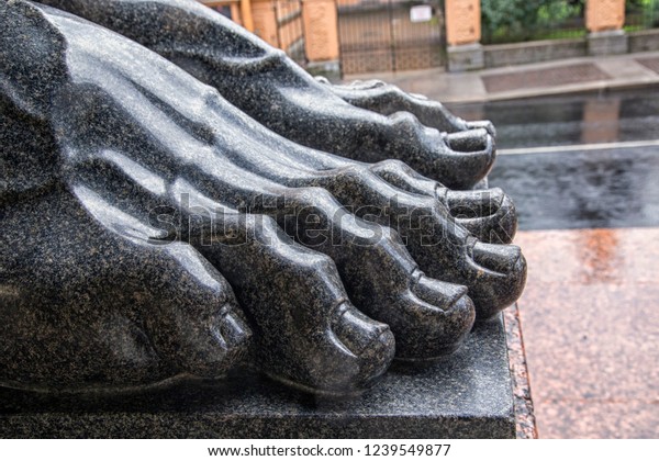 Marble Fingers On Feet Atlants Statues Stock Photo Edit Now