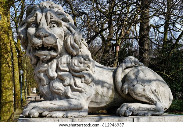 March 14 2017 Brussels Belgium Statue Stock Photo (Edit Now) 612946937