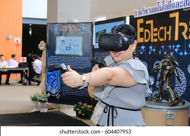 March 15, 2017 : Graduate Students And Professor Demonstration With Virtual Reality Technology In 