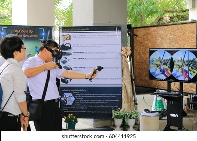 March 15, 2017 : Graduate Students And Professor Demonstration With Virtual Reality Technology In 