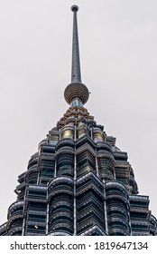 petronas towers top